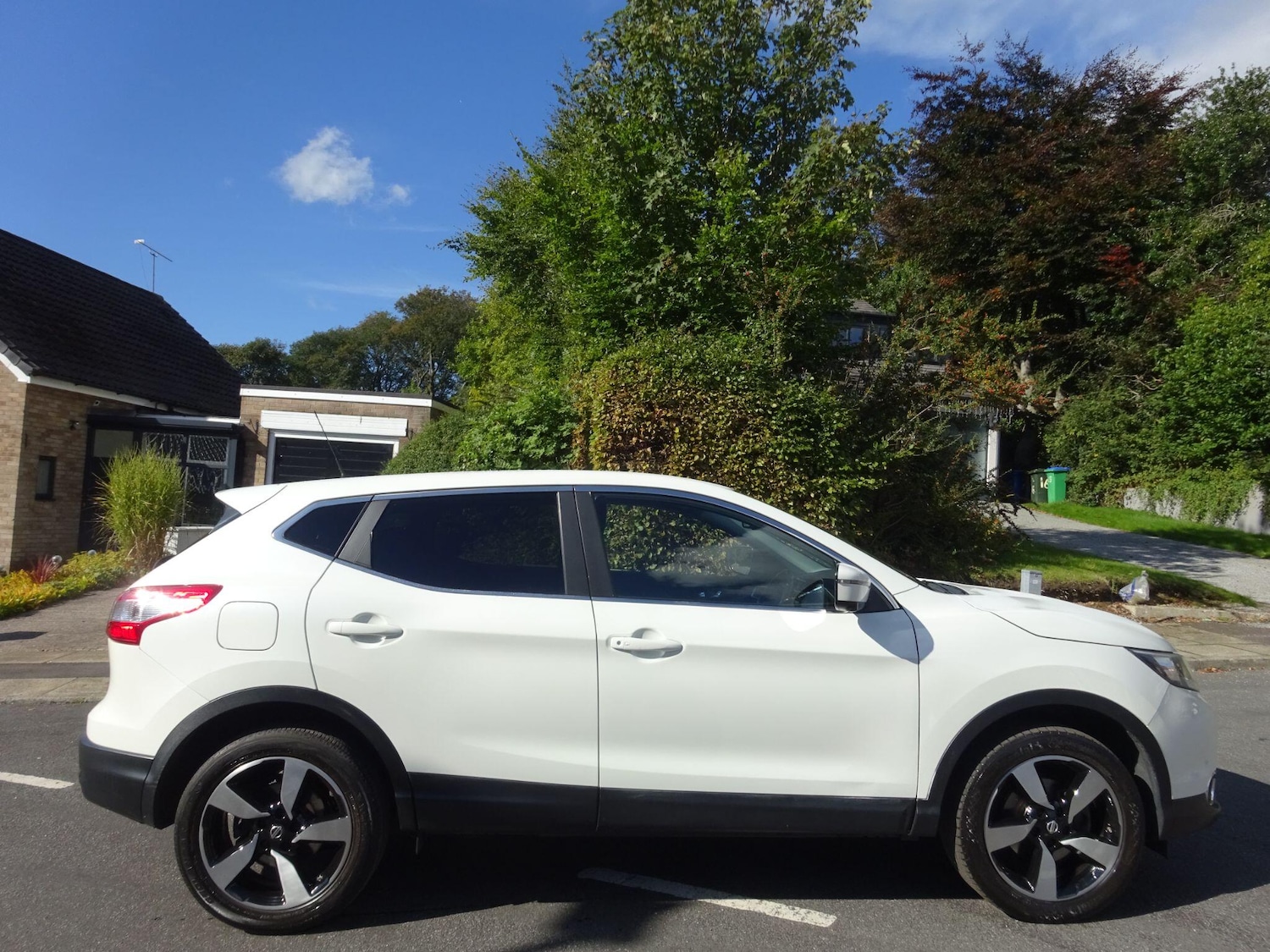 Used Nissan Qashqai 2015 for sale - 76714783: Photo 5