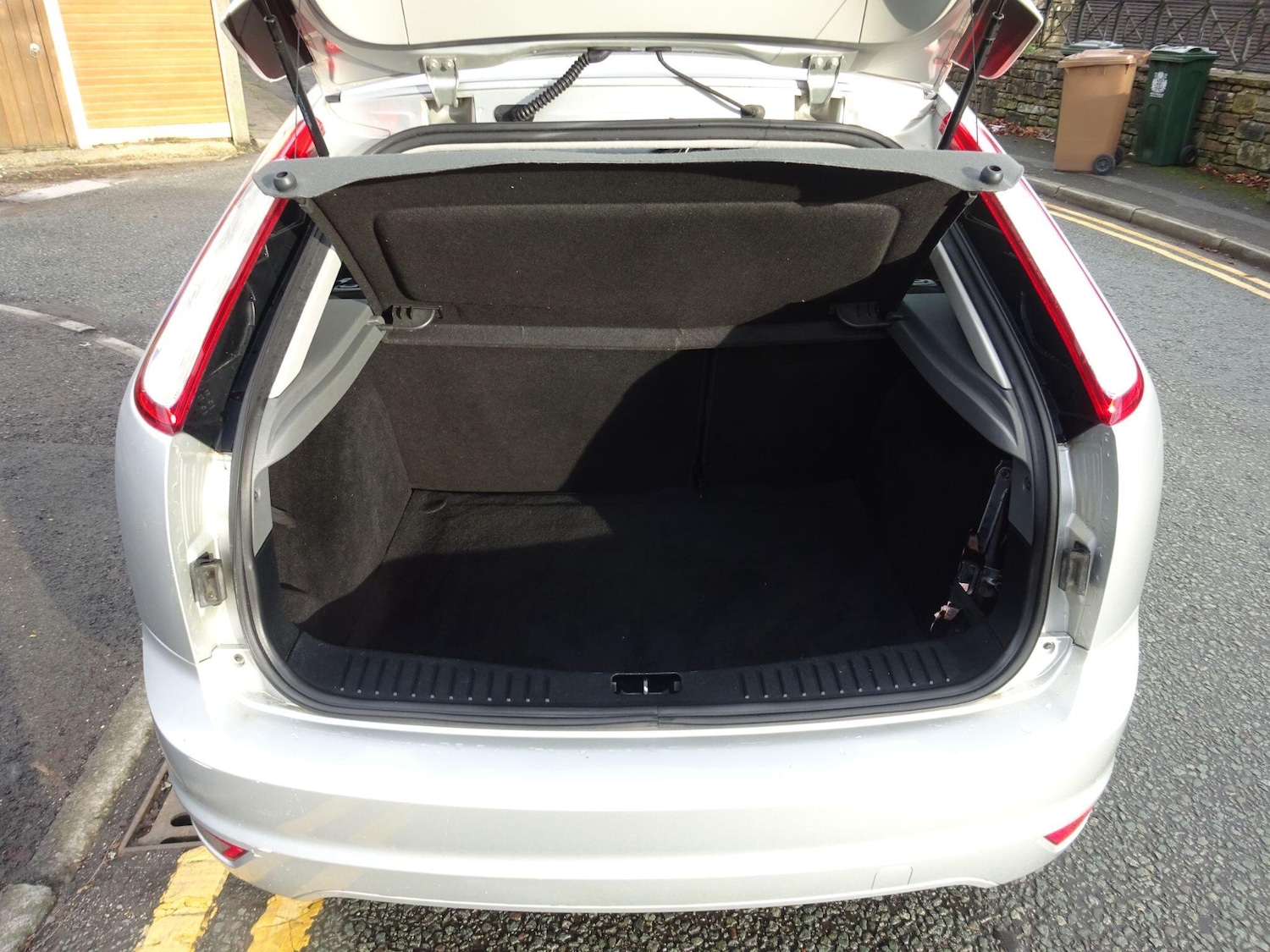 Used Ford Focus 2009 for sale - 77203049: Photo 24