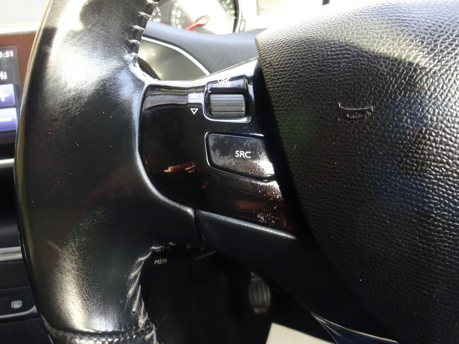 Used Peugeot 308 2014 for sale - 76865982: Photo 29