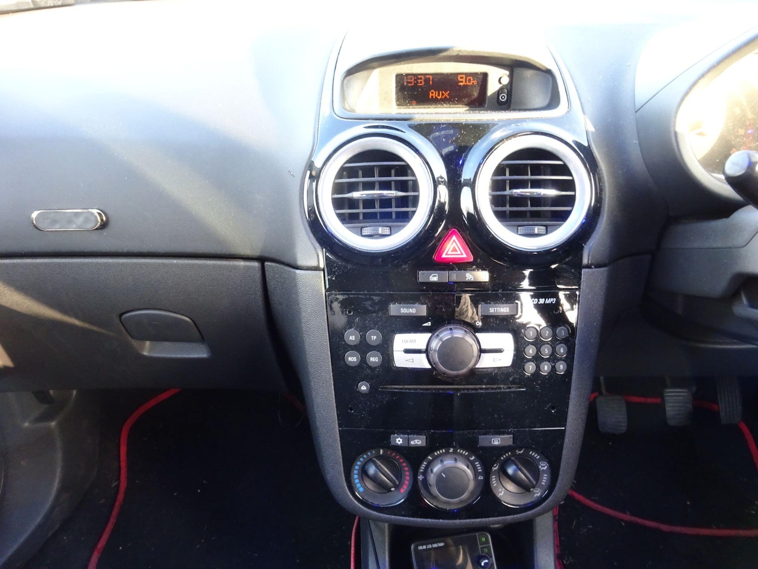 Used Vauxhall Corsa 2008 for sale - 77015753: Photo 18