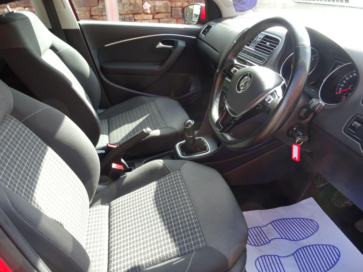 Used Volkswagen Polo 2014 for sale - 76715208: Photo 14