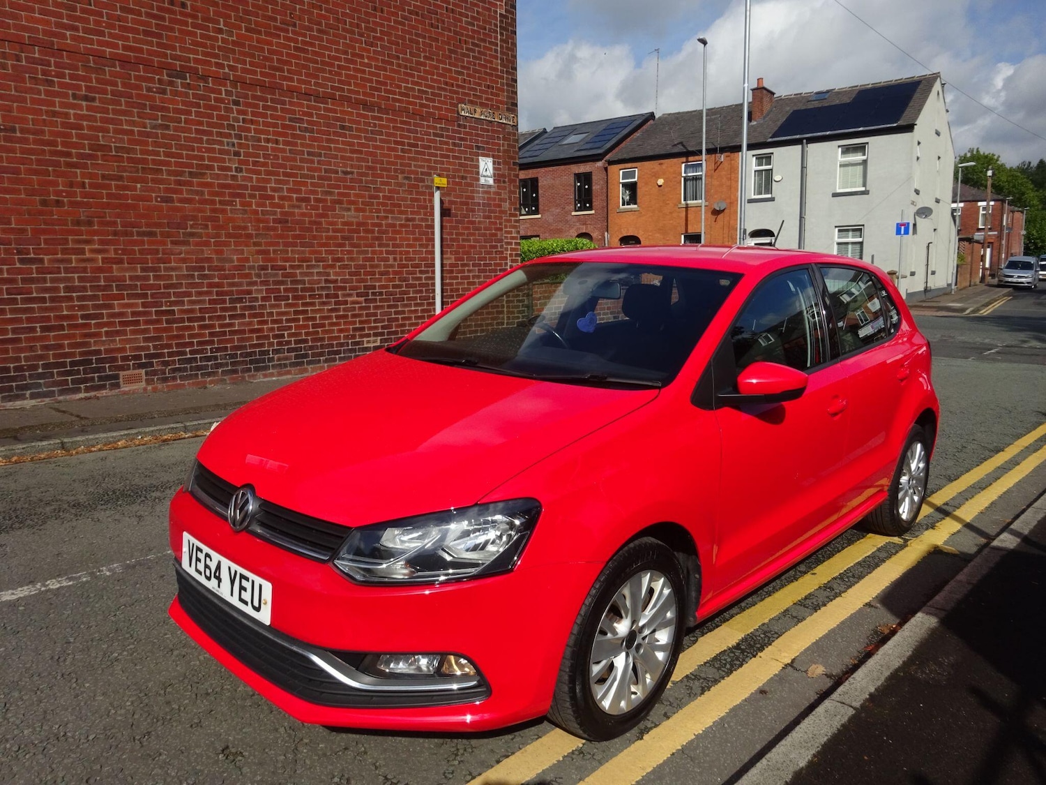 Used Volkswagen Polo 2014 for sale - 76715208: Photo 3