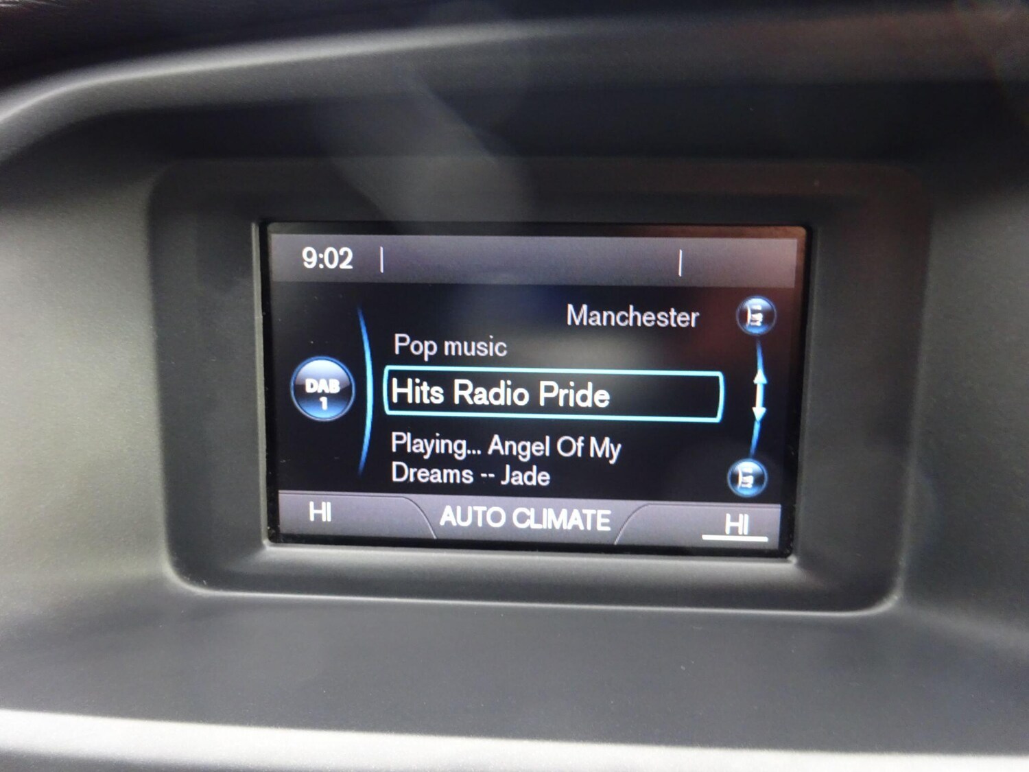 Used Volvo V40 2014 for sale - 77722857: Photo 19