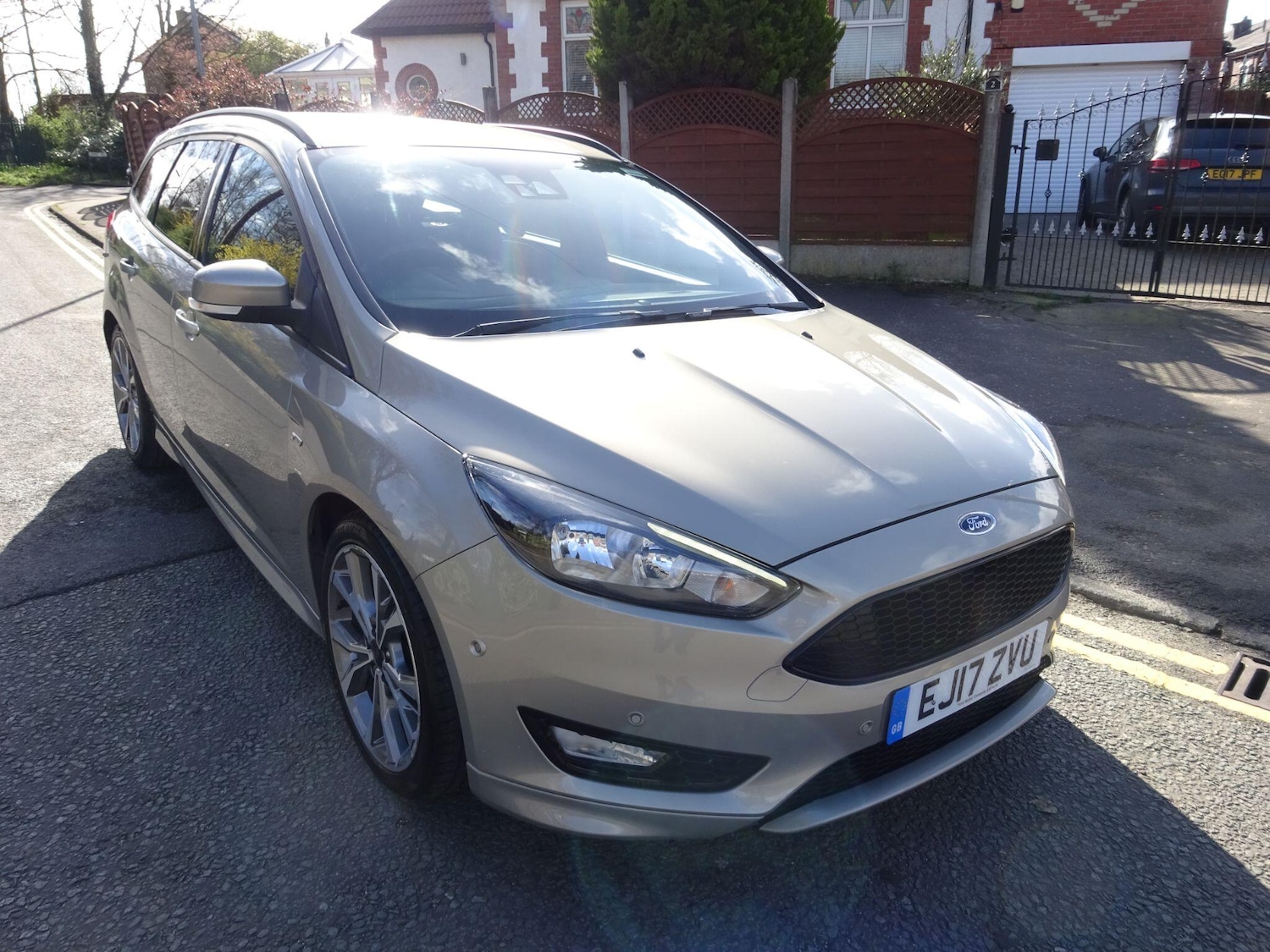 Used Ford Focus 2017 for sale - 78047652: Photo 3