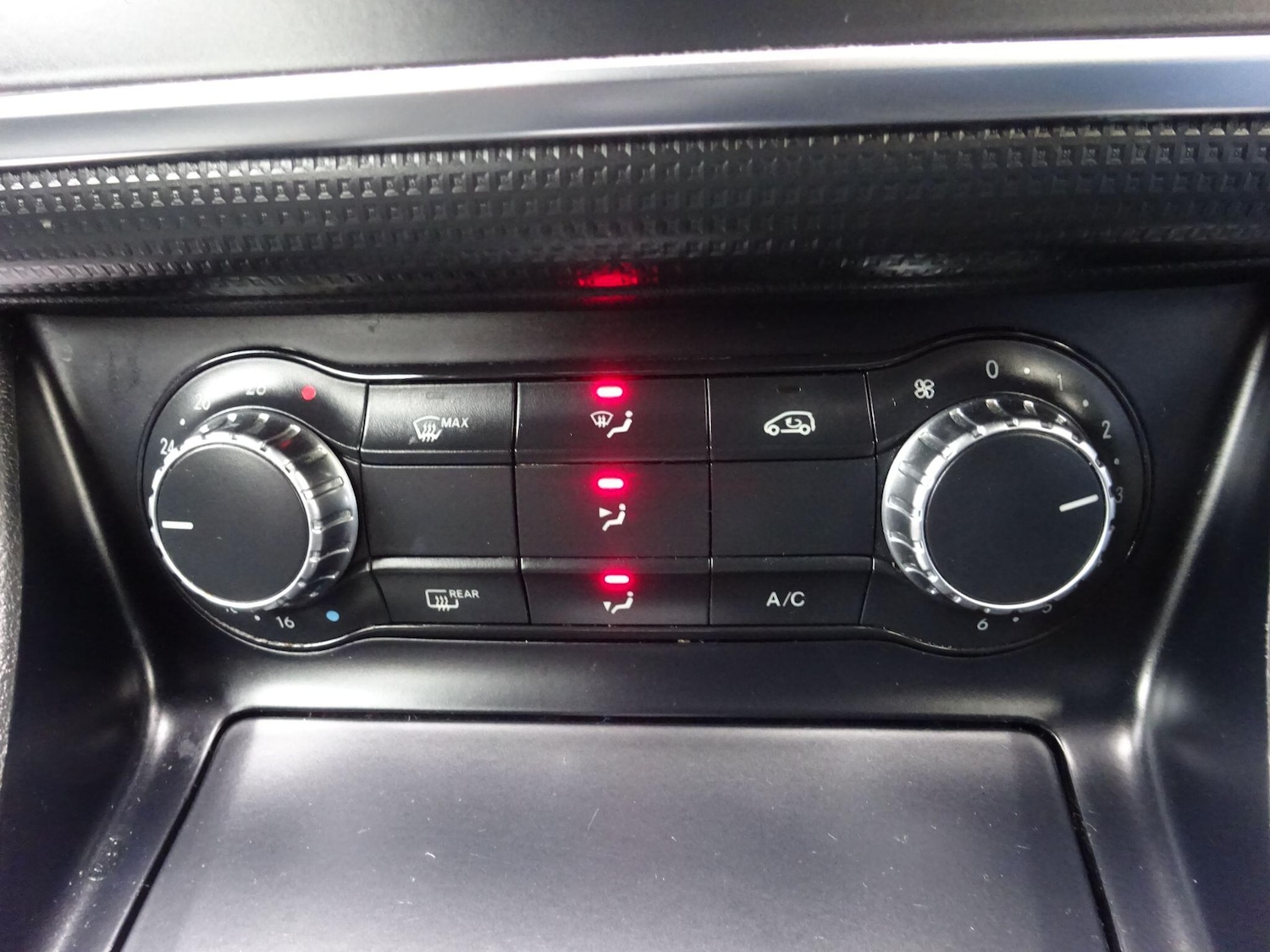 Used Mercedes-Benz A-Class 2013 for sale - 77659150: Photo 22