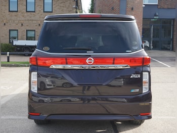 Used Nissan Elgrand 2012 for sale - 75856494: Photo