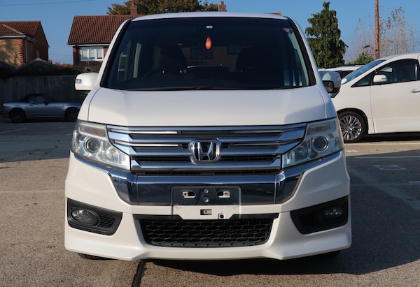 Used Honda Stepwagon 2012 for sale - 76268842: Photo 5