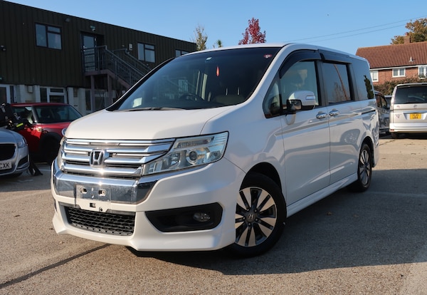 Used Honda Stepwagon 2012 for sale - 76268842: Photo 6
