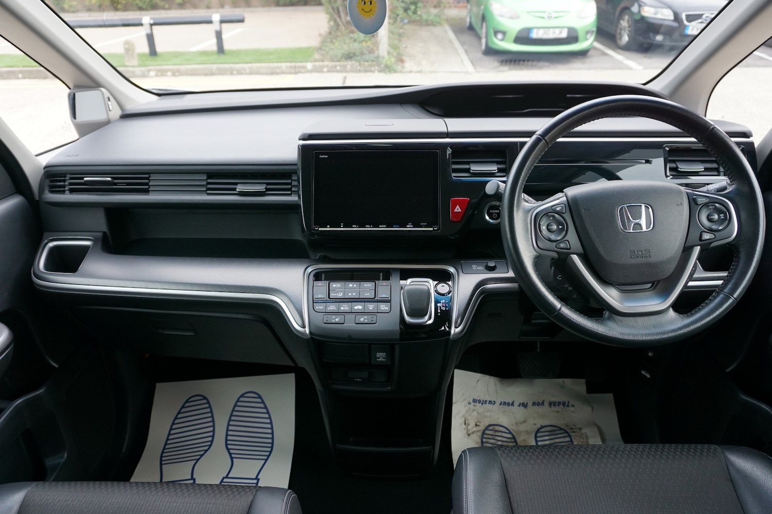 Used Honda Stepwagon 2018 for sale - 76440050: Photo 11