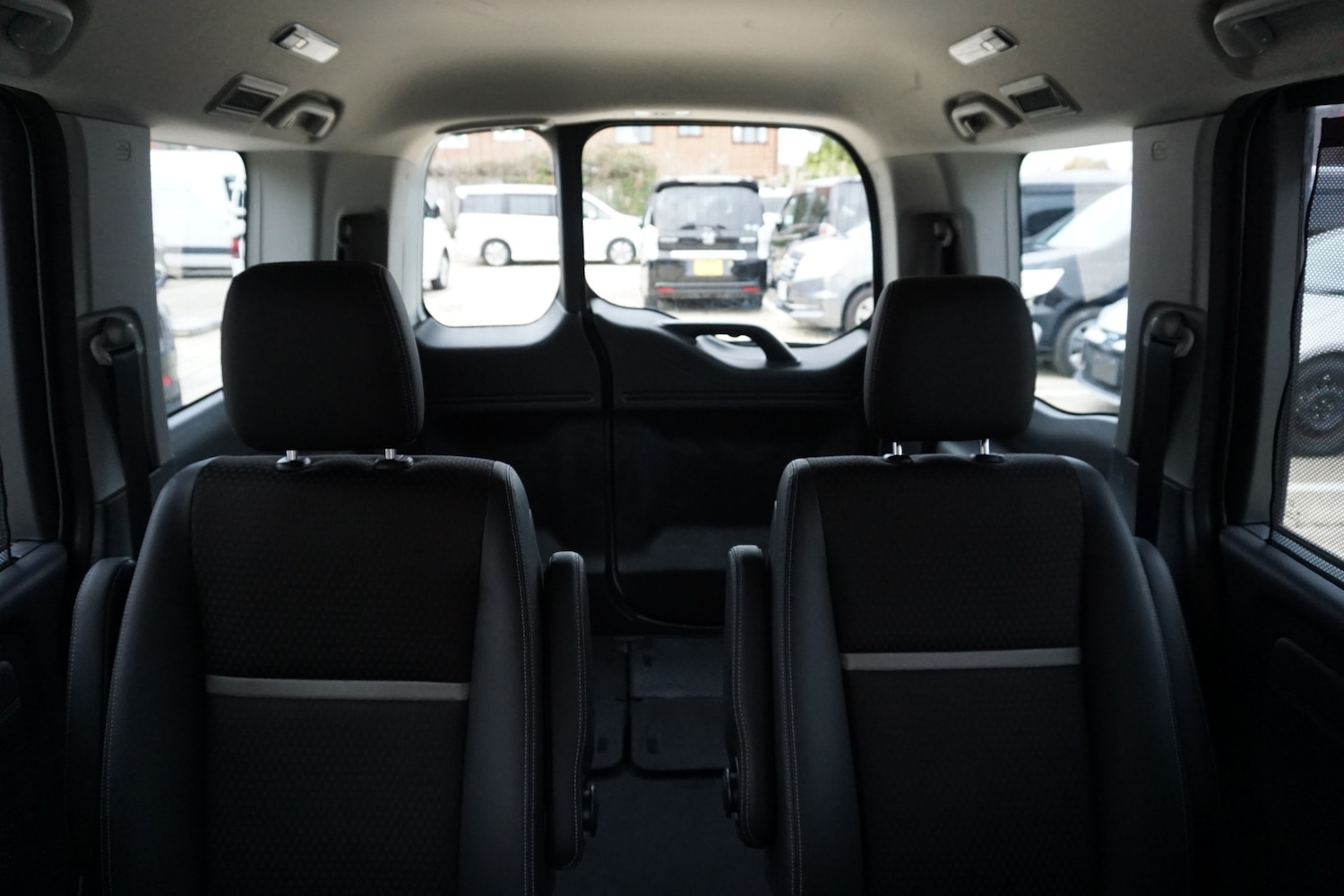 Used Honda Stepwagon 2018 for sale - 76440050: Photo 20