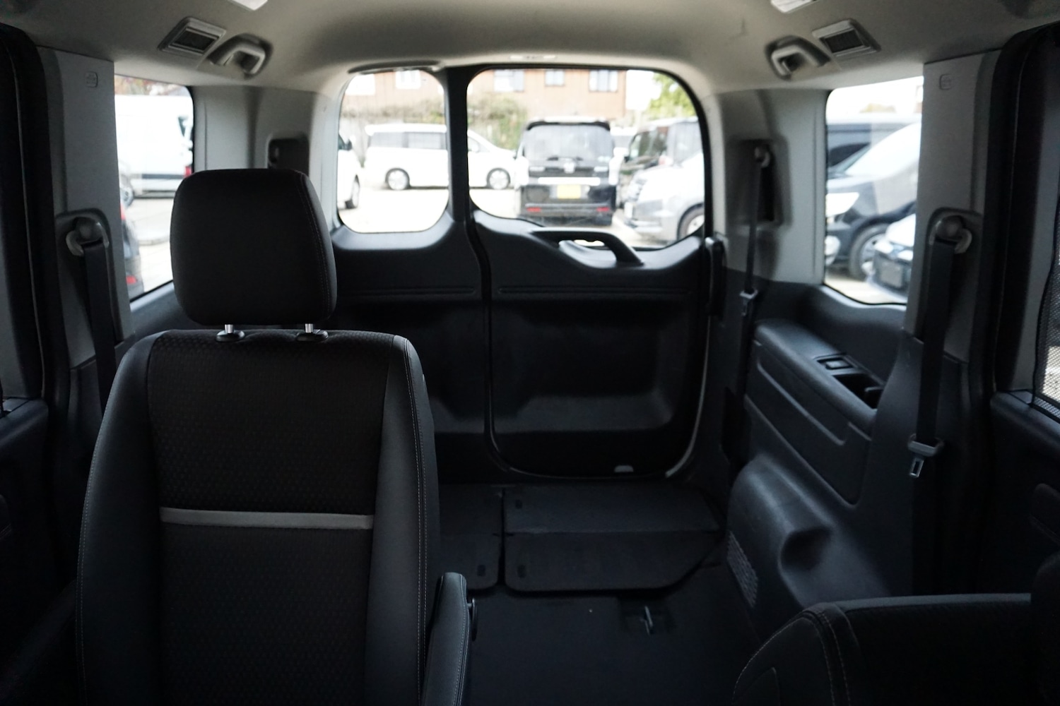 Used Honda Stepwagon 2018 for sale - 76440050: Photo 22