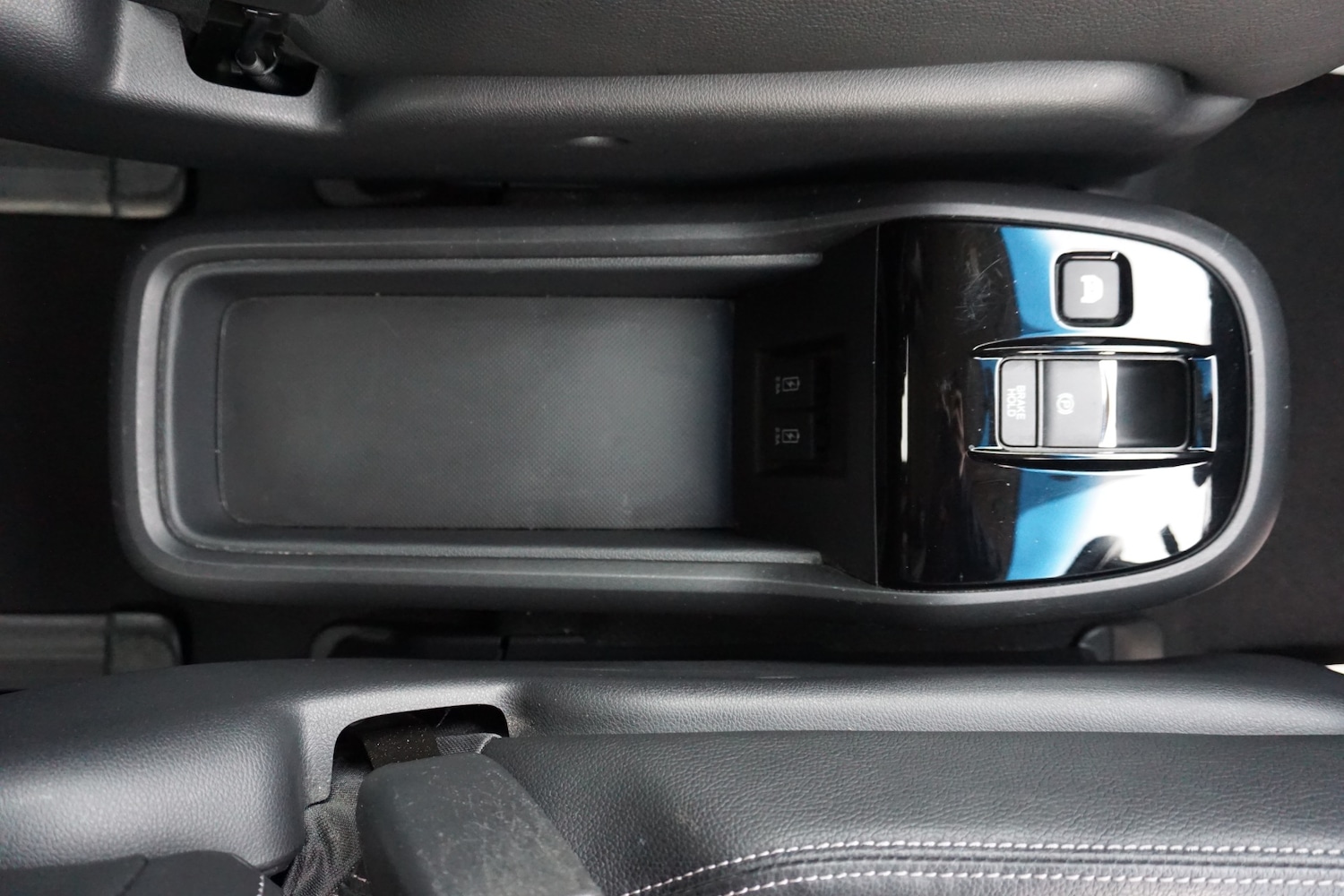 Used Honda Stepwagon 2018 for sale - 76440050: Photo 26