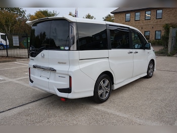 Used Honda Stepwagon 2018 for sale - 76440050: Photo
