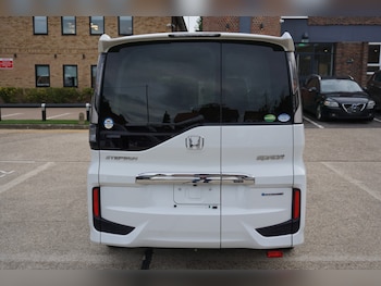 Used Honda Stepwagon 2018 for sale - 76440050: Photo