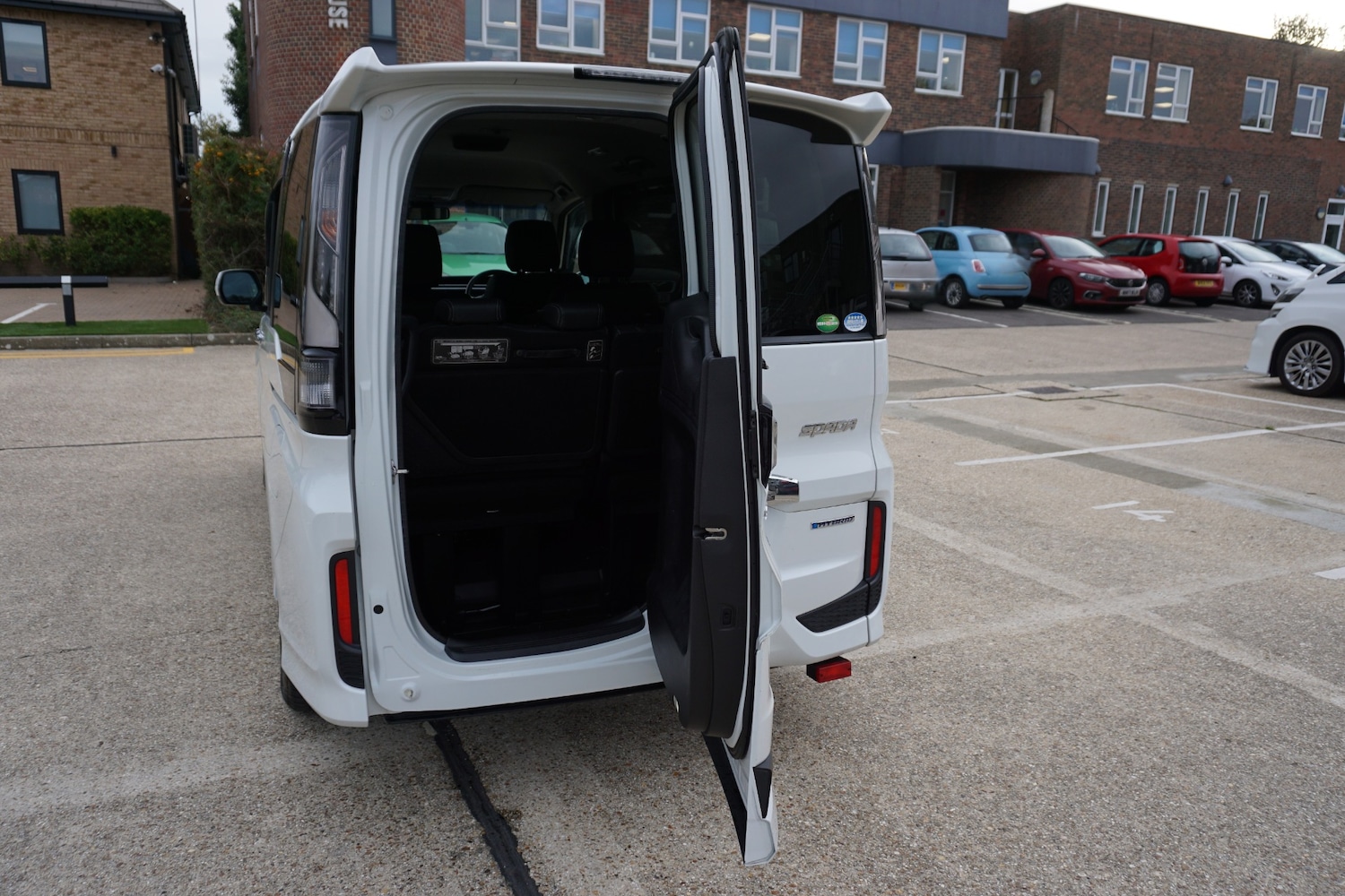 Used Honda Stepwagon 2018 for sale - 76440050: Photo 5