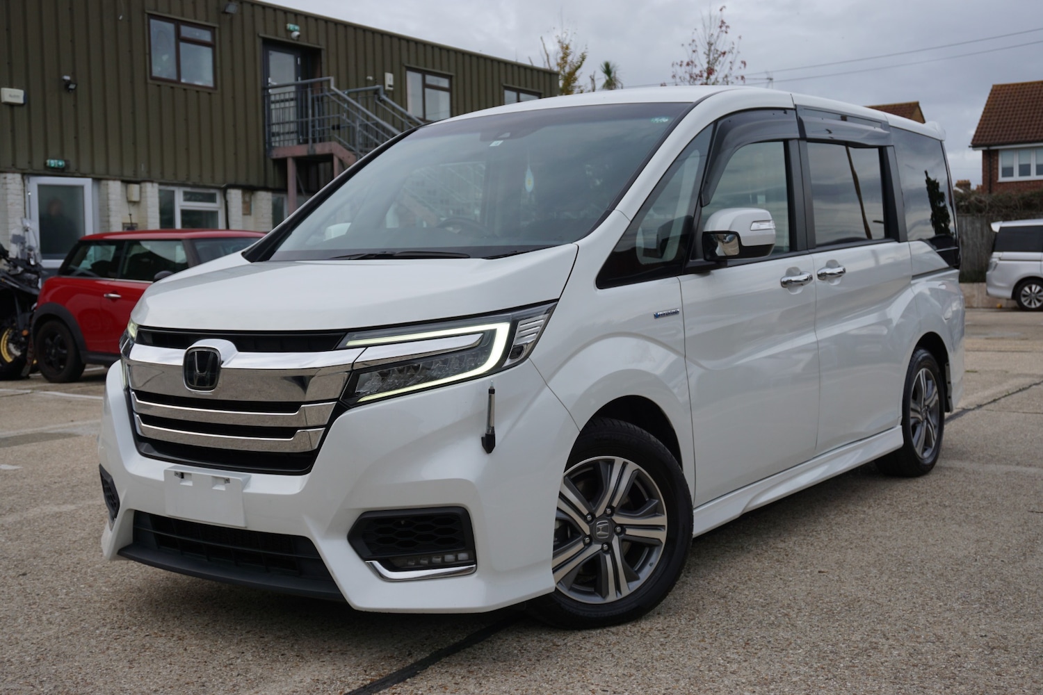 Used Honda Stepwagon 2018 for sale - 76440050: Photo 7