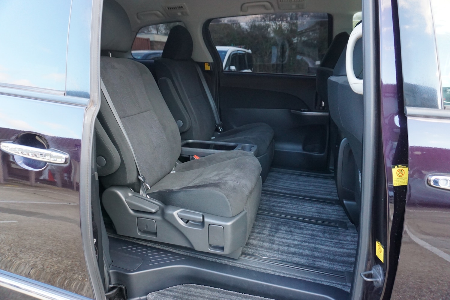 Used Toyota Estima 2025 for sale - 76700547: Photo 12