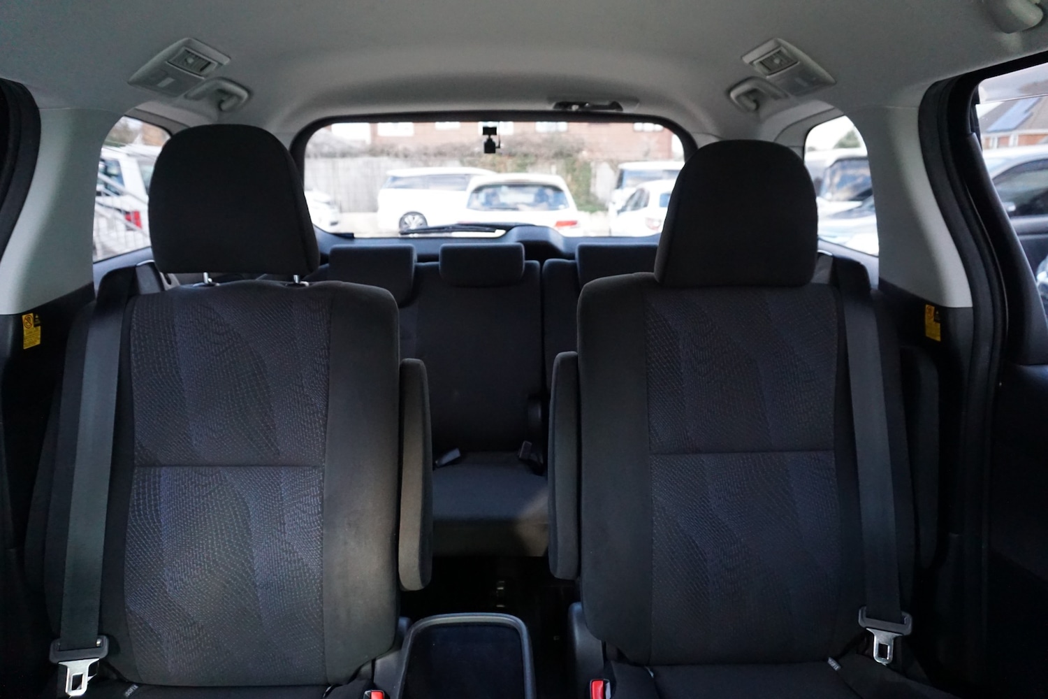 Used Toyota Estima 2025 for sale - 76700547: Photo 15