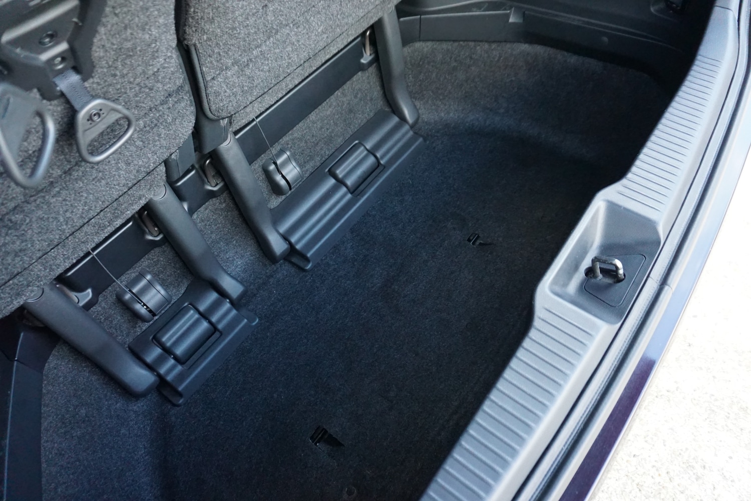 Used Toyota Estima 2025 for sale - 76700547: Photo 17