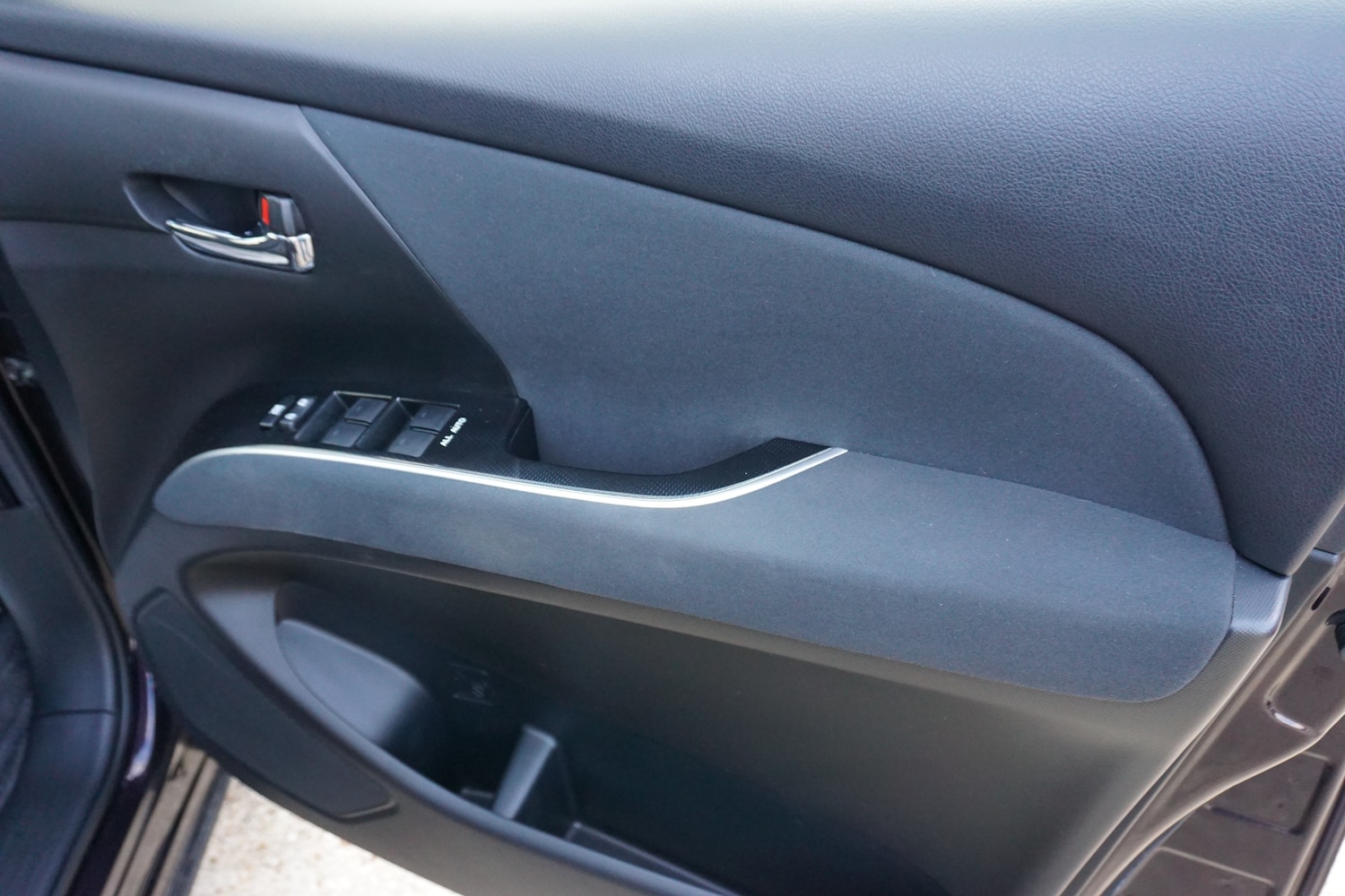 Used Toyota Estima 2025 for sale - 76700547: Photo 36