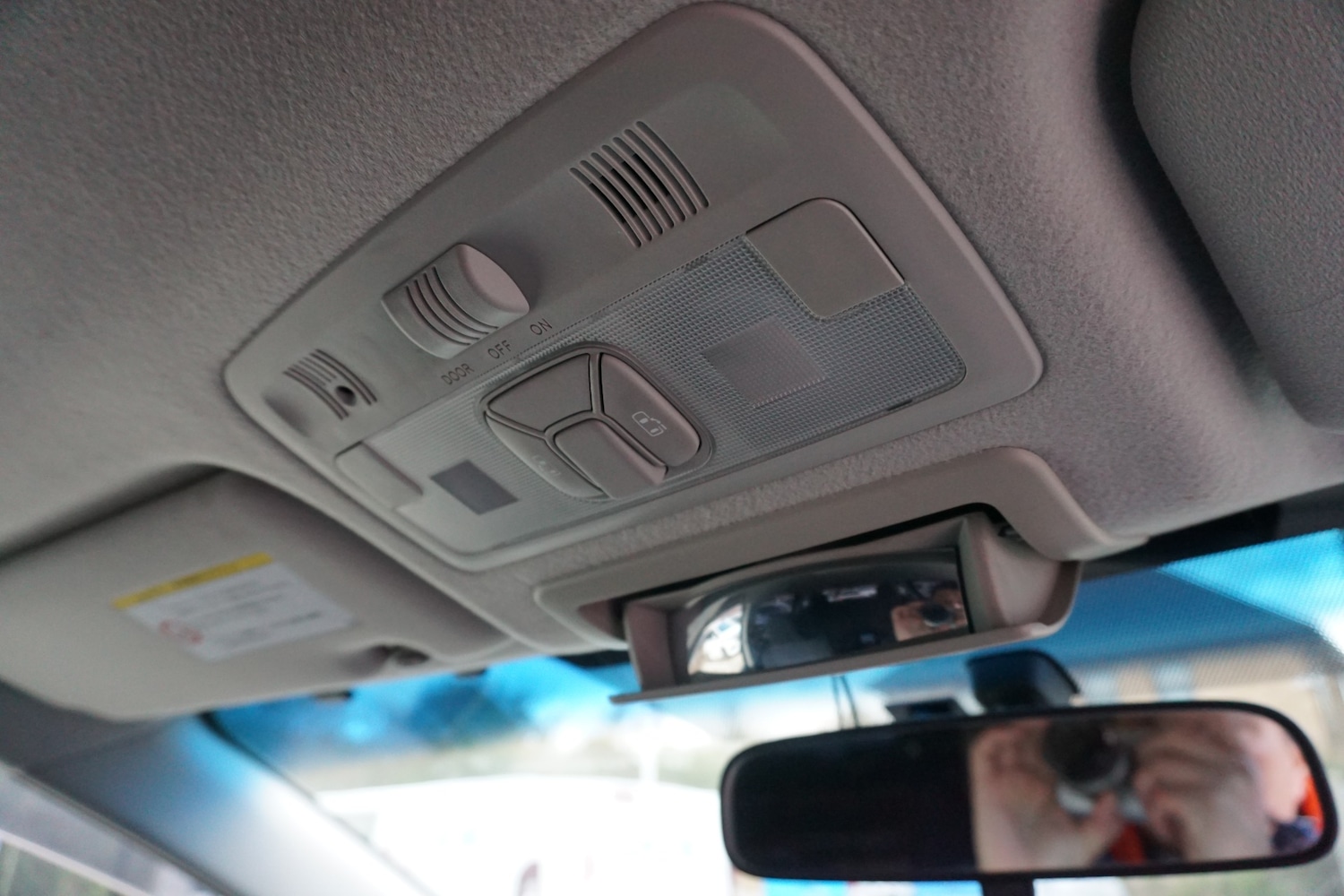 Used Toyota Estima 2025 for sale - 76700547: Photo 37