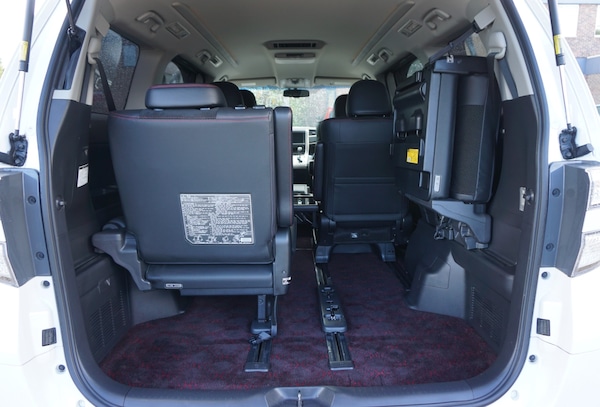 Used Toyota Vellfire 2013 for sale - 76018284: Photo 17