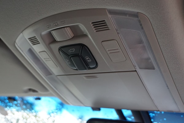 Used Toyota Vellfire 2013 for sale - 76018284: Photo 22
