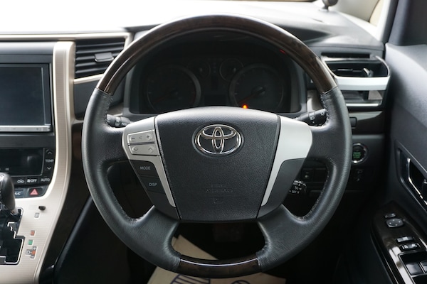 Used Toyota Vellfire 2013 for sale - 76018284: Photo 23