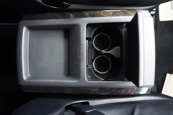 Used Toyota Vellfire 2013 for sale - 76018284: Photo 27