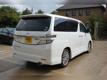 Used Toyota Vellfire 2013 for sale - 76018284: Photo 3