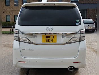 Used Toyota Vellfire 2013 for sale - 76018284: Photo 4