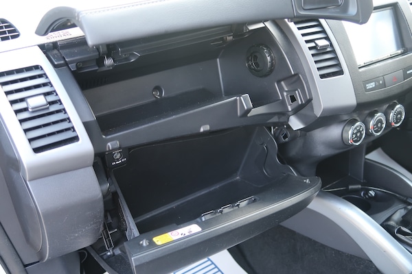Used Mitsubishi Outlander 2012 for sale - 76171047: Photo 33