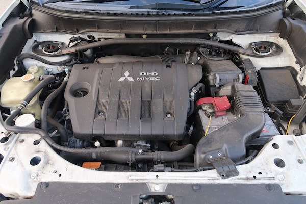 Used Mitsubishi Outlander 2012 for sale - 76171047: Photo 43