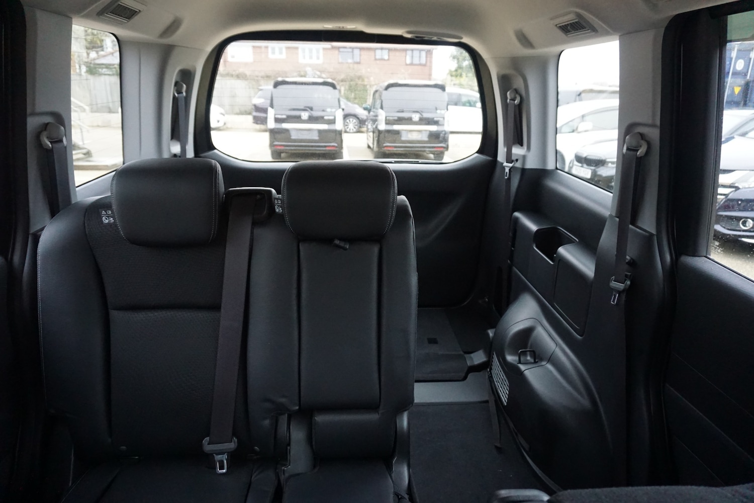 Used Honda Stepwagon 2026 for sale - 77793077: Photo 23