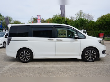 Used Honda Stepwagon 2013 for sale - 78433195: Photo