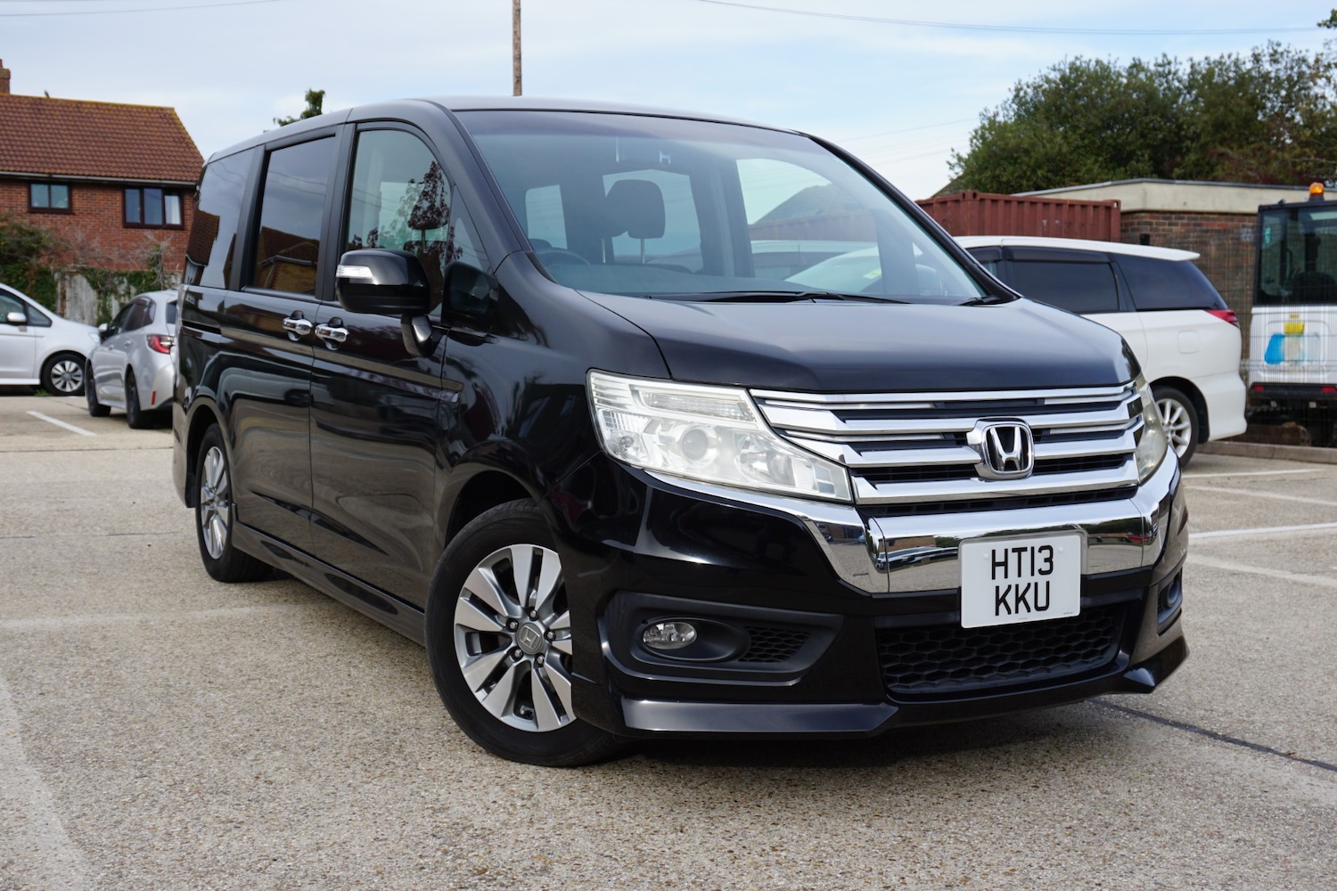 Used Honda Stepwagon 2025 for sale - 76358373: Photo 1