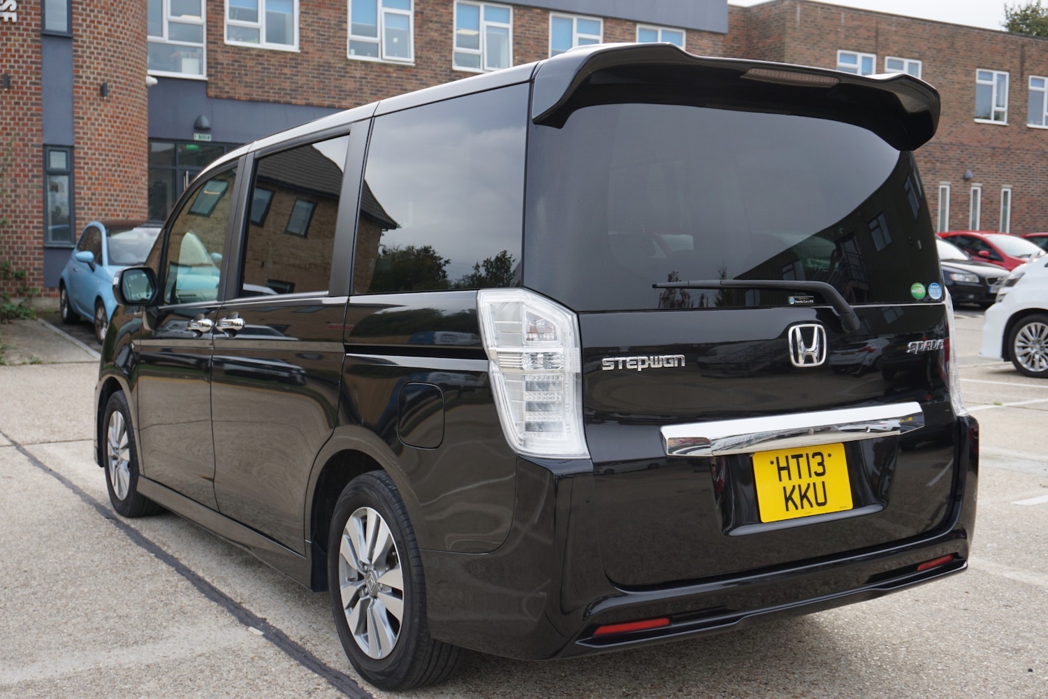 Used Honda Stepwagon 2025 for sale - 76358373: Photo 8