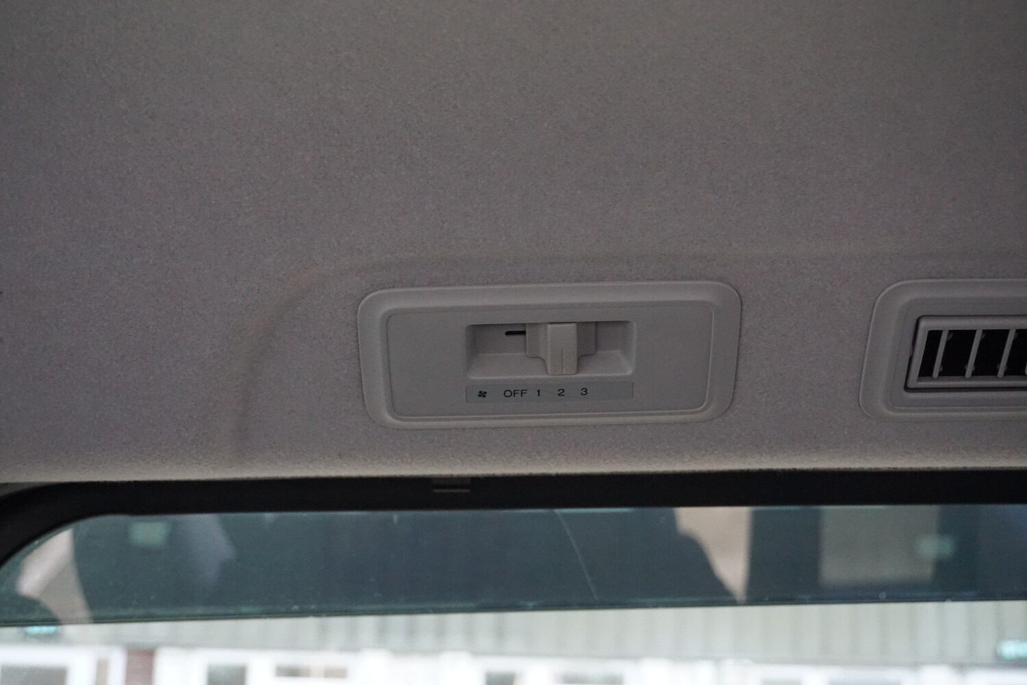 Used Honda Stepwagon 2013 for sale - 77400202: Photo 36