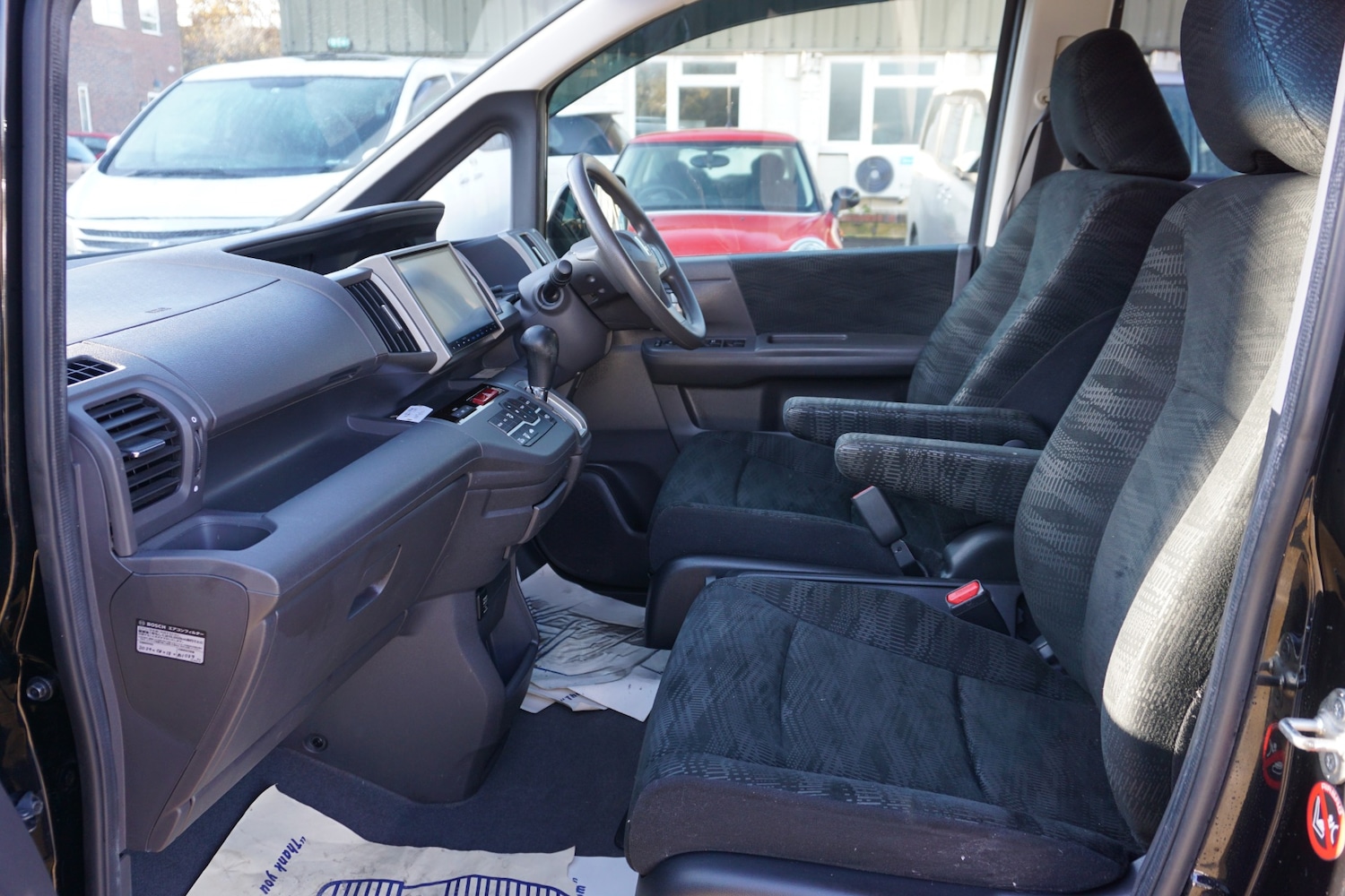 Used Honda Stepwagon 2014 for sale - 76847714: Photo 24