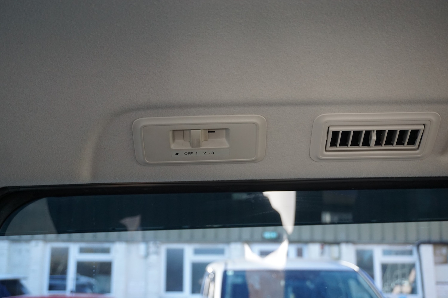 Used Honda Stepwagon 2014 for sale - 76847714: Photo 35