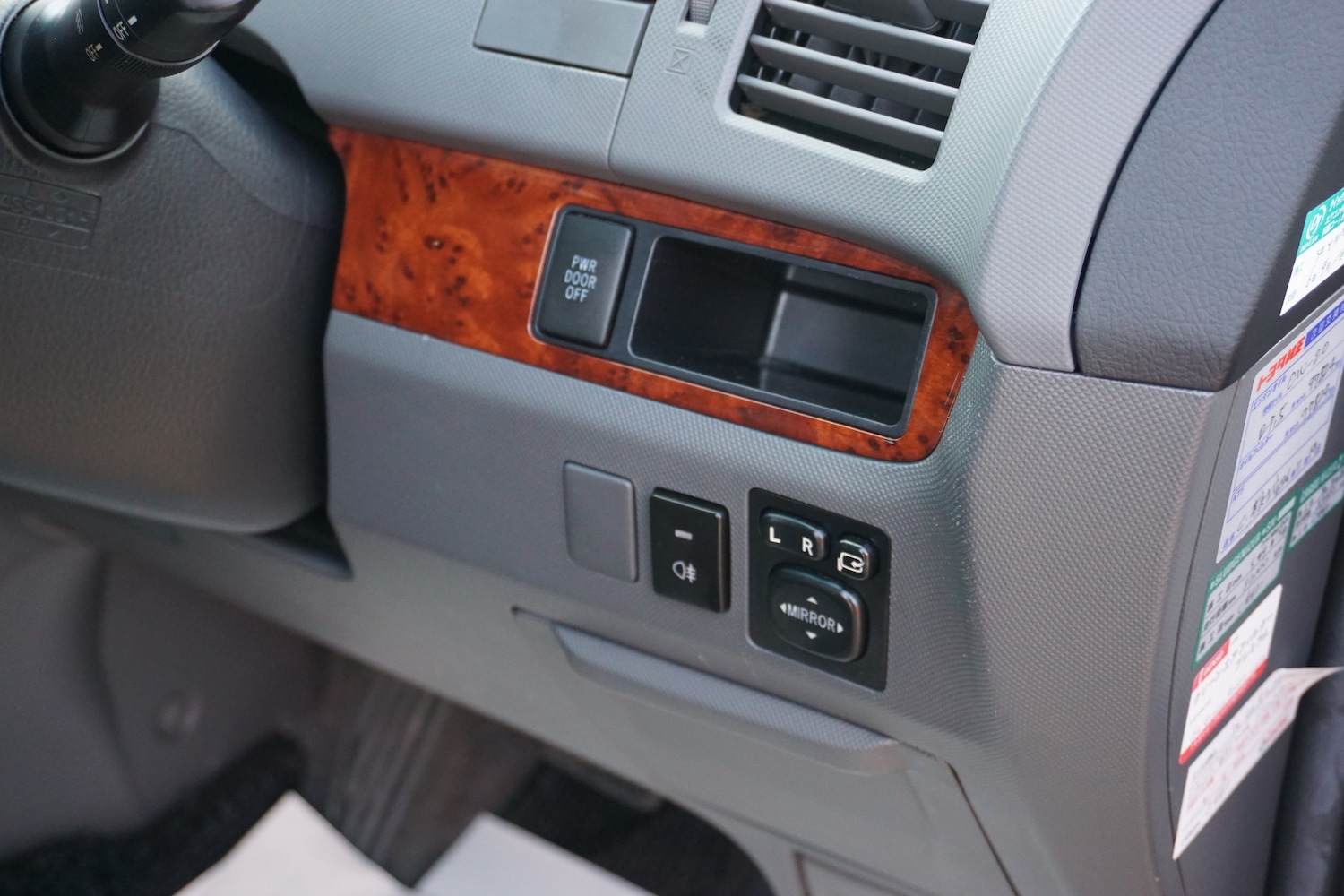 Used Toyota Estima 2012 for sale - 76596622: Photo 28