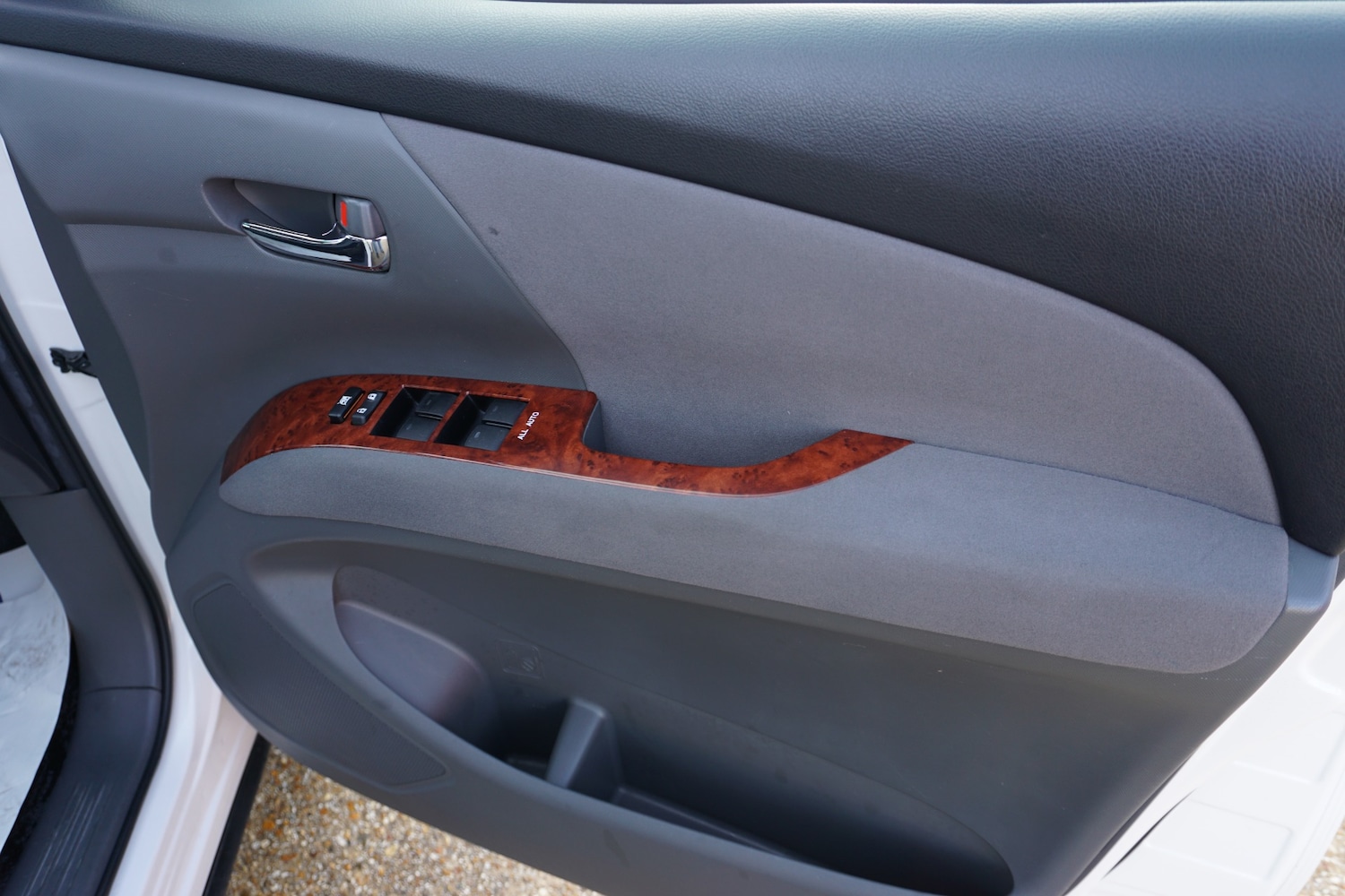 Used Toyota Estima 2012 for sale - 76596622: Photo 29