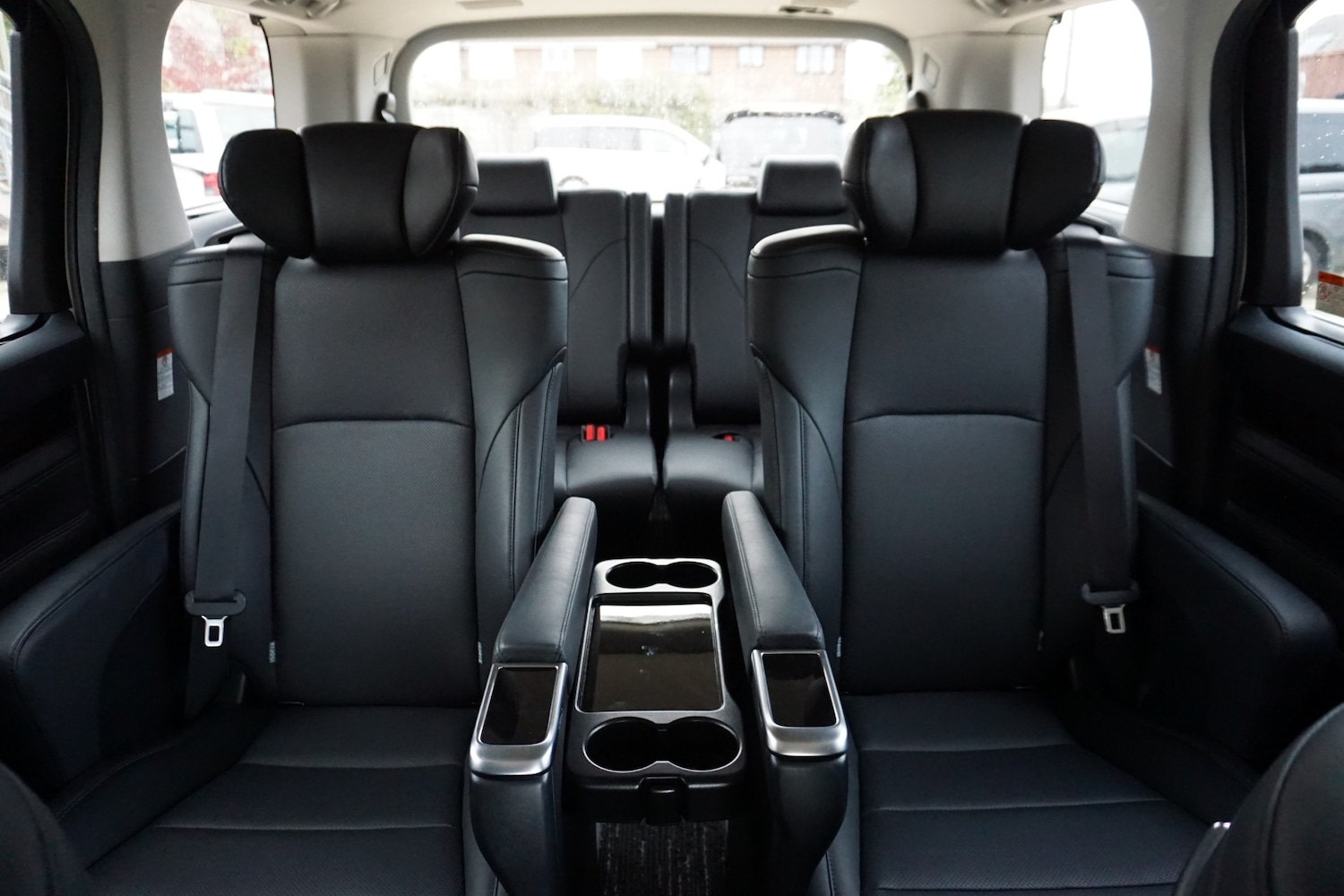 Used Toyota Alphard 2025 for sale - 76377008: Photo 17