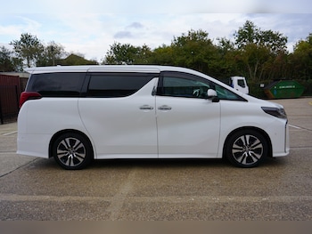 Used Toyota Alphard 2019 for sale - 76377008: Photo