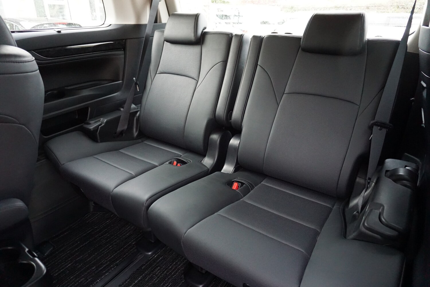 Used Toyota Alphard 2025 for sale - 76377008: Photo 32