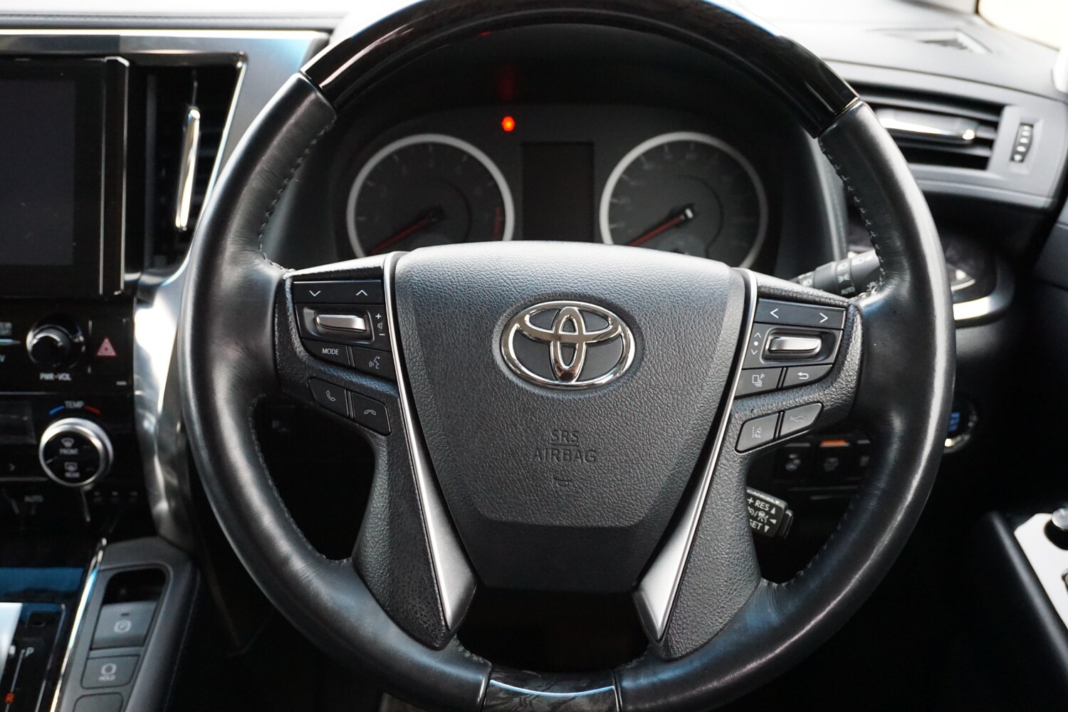 Used Toyota Alphard 2025 for sale - 76377008: Photo 34