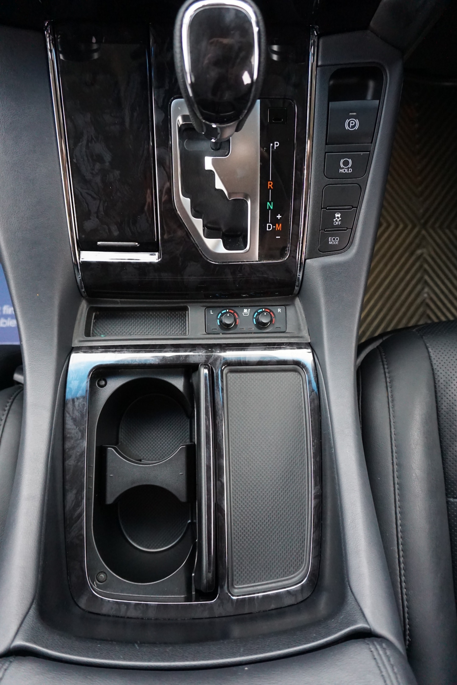 Used Toyota Alphard 2025 for sale - 76377008: Photo 35