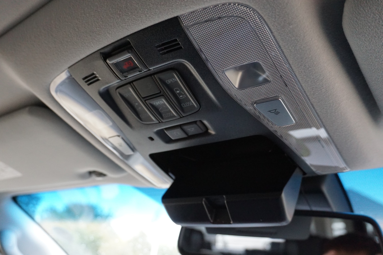 Used Toyota Alphard 2025 for sale - 76377008: Photo 44