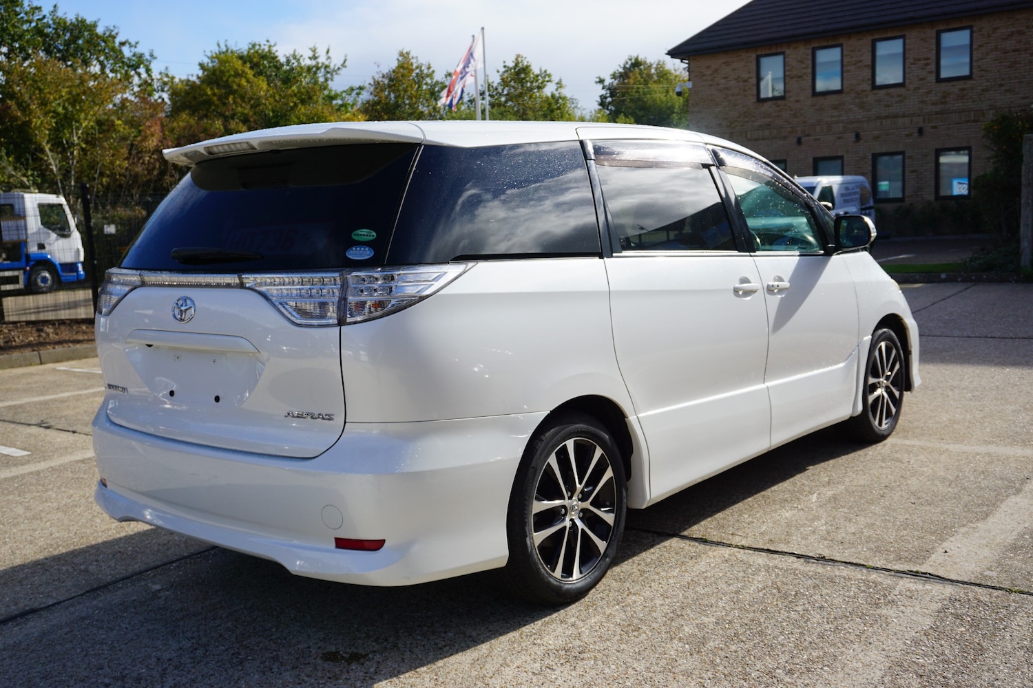 Used Toyota Estima 2025 for sale - 76527439: Photo 3