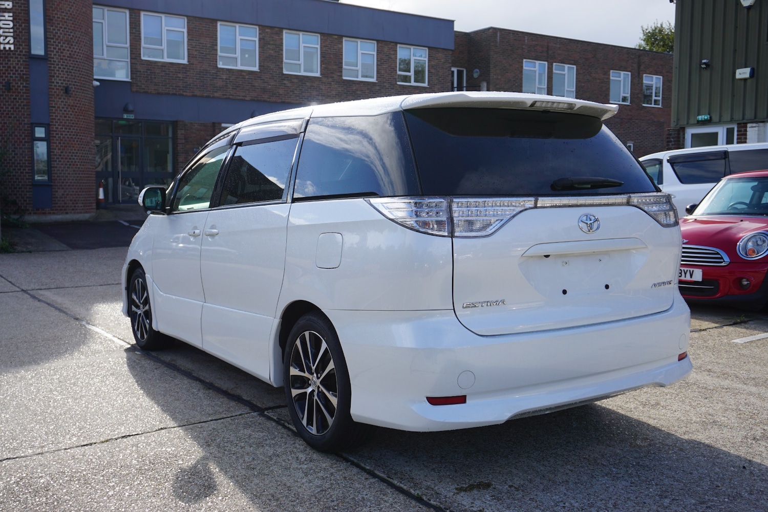 Used Toyota Estima 2025 for sale - 76527439: Photo 8